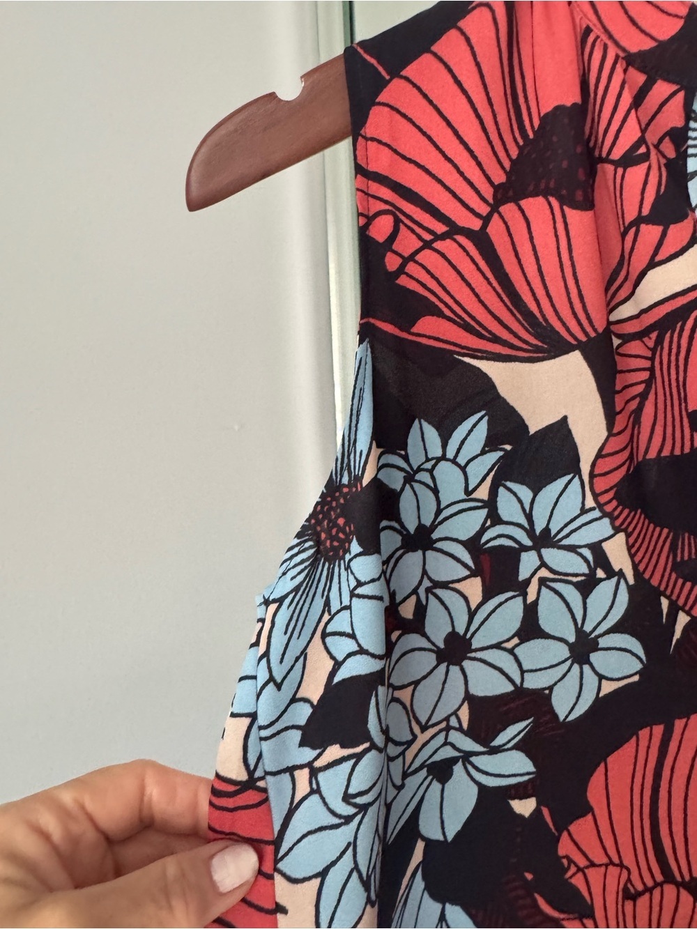 LOFT Black Floral Sleeveless Blouse with Red and Light Blue Flowers - Picture 5 of 7